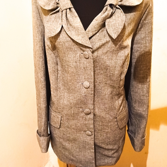 Allison Woods Women’s lightweight Blazer - Picture 3 of 8